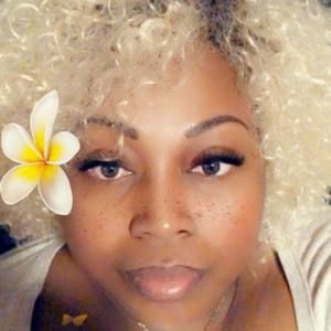 Meet your Posher, Priscilla